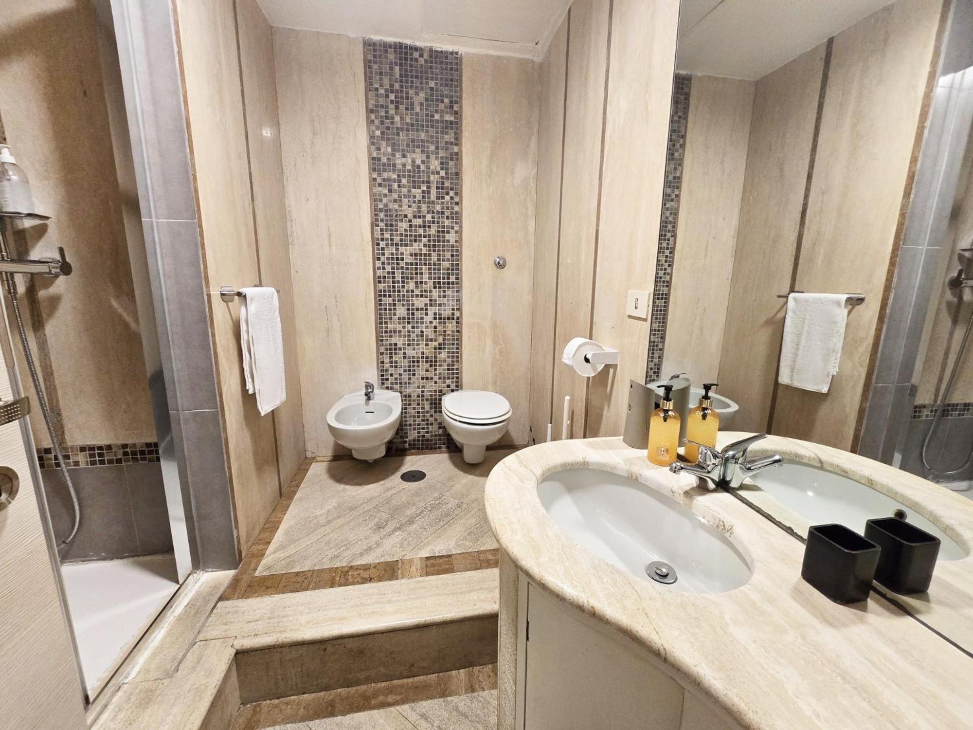 Myomax Guesthouse Rom Exteriör bild